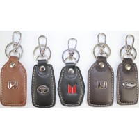 Брелок металевий шкірозамін."Марки машин" №A-1513(12)