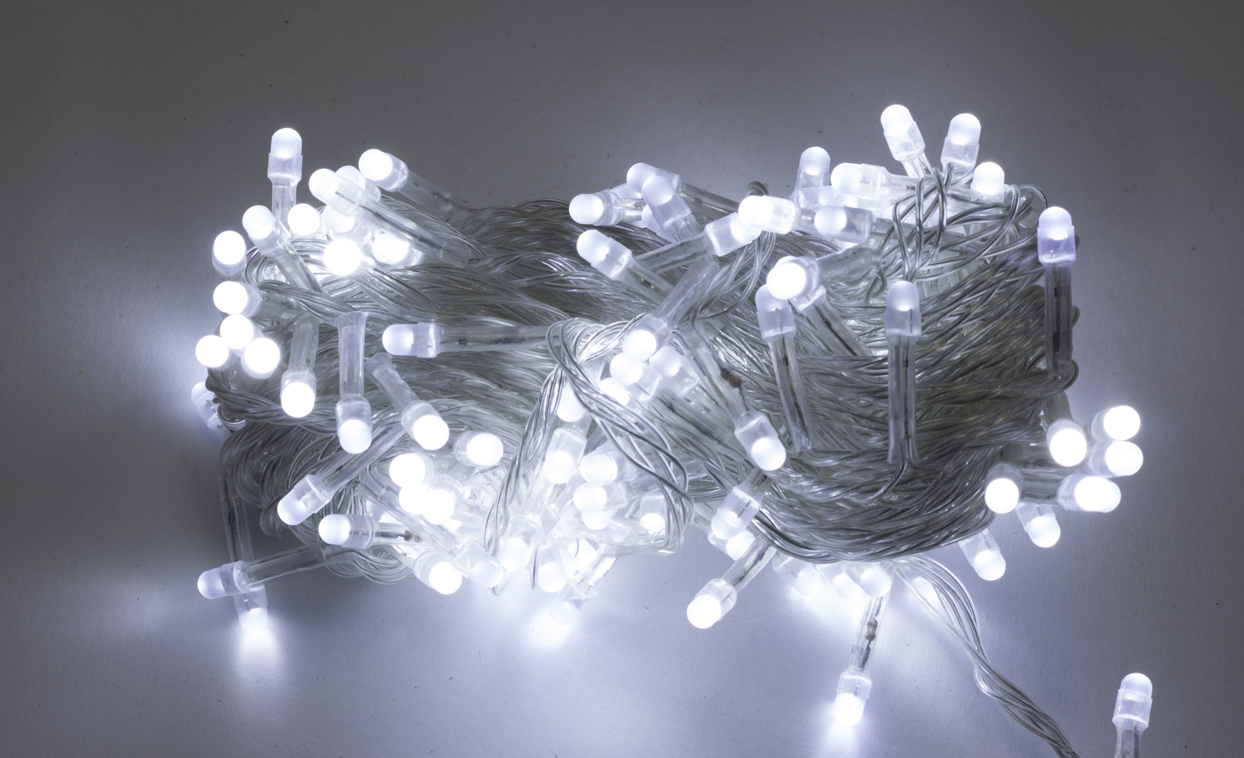 Гірлянда електрична 200 LED неонова біла, прозорий провід L-13 м